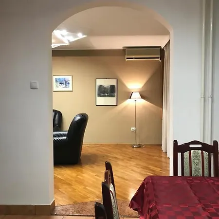 Bulevar Nt Novi Beograd, Zemun Apartment